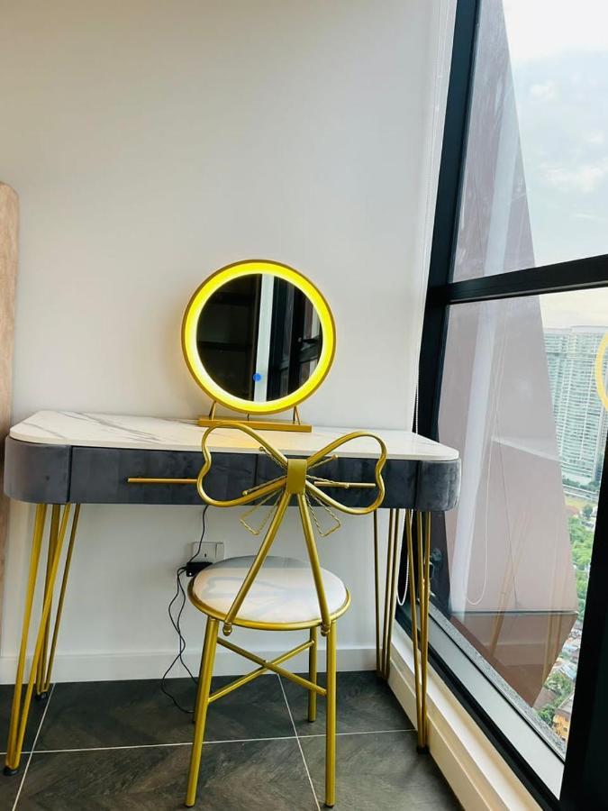 Scarletz Suites Klcc By Gc Luxury Suites Kuala Lumpur Eksteriør bilde